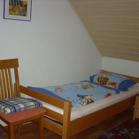 Ferienwohnung Maria Waldblick 95 Qm, Daire Burtenbach